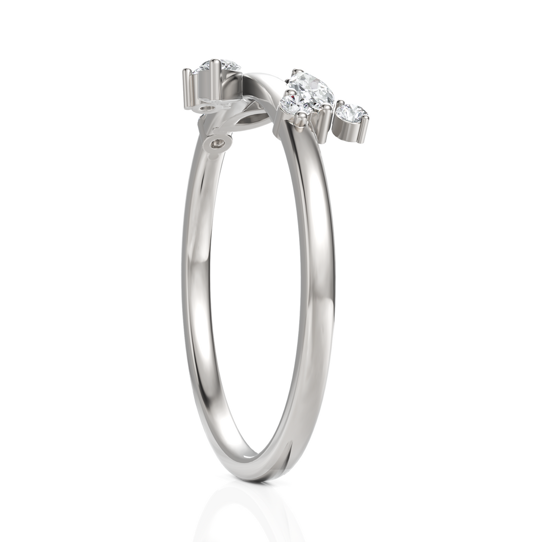 Petal Diamond Ring With Round Cut & Marquise Cut Diamond