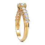 Load image into Gallery viewer, Glistening Classic Round Diamond Ring